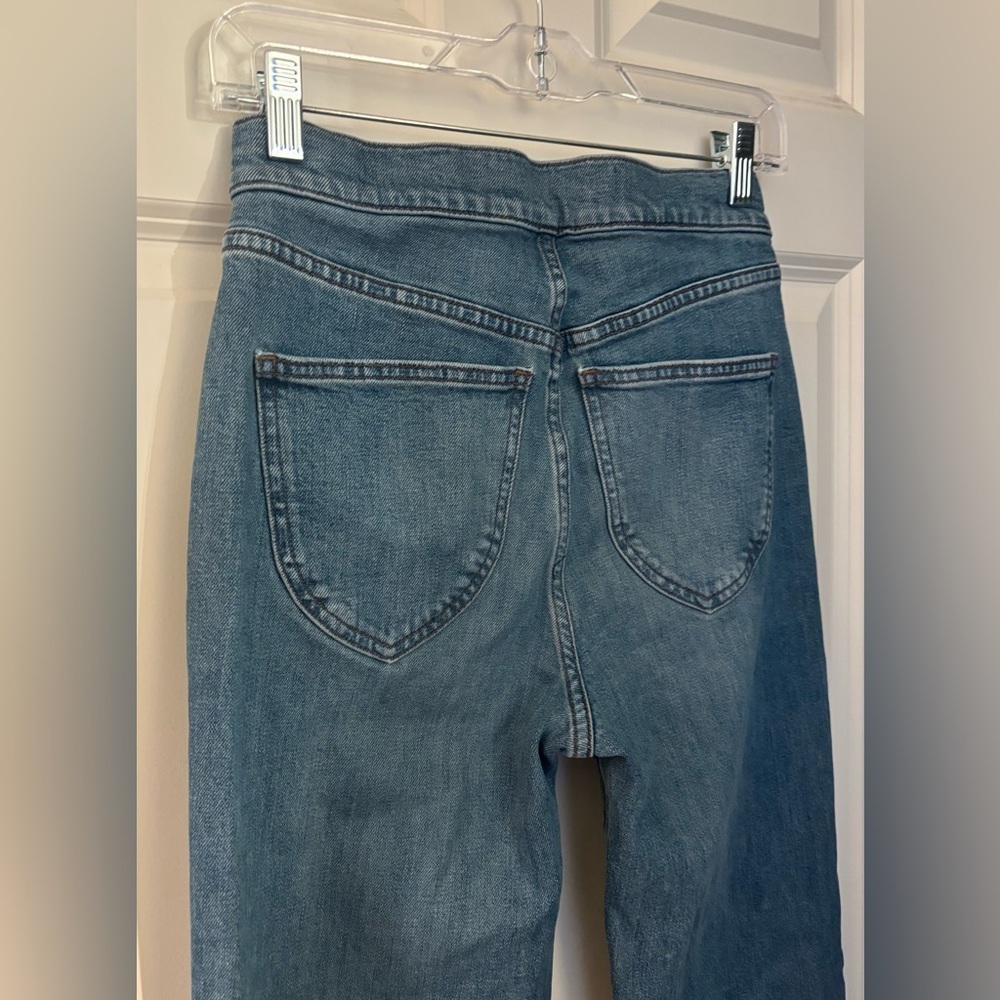 Veronica Beard Crosbie High Rise Wide Leg Jeans, Medium Wash, Size 26 - Picture 6 of 10